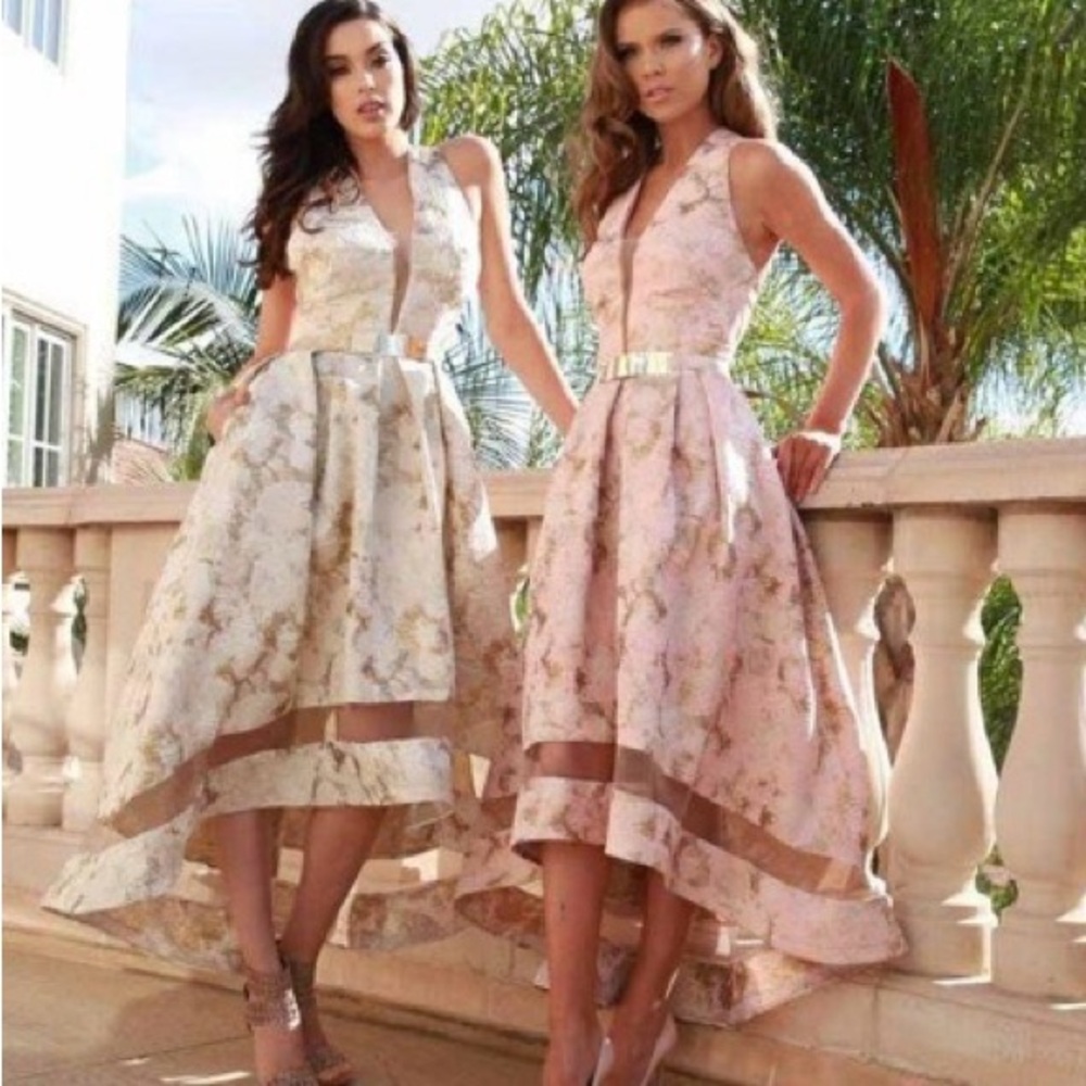 Elegant Nicole Bhakti brocade with pockets High-Low Dress size 10
